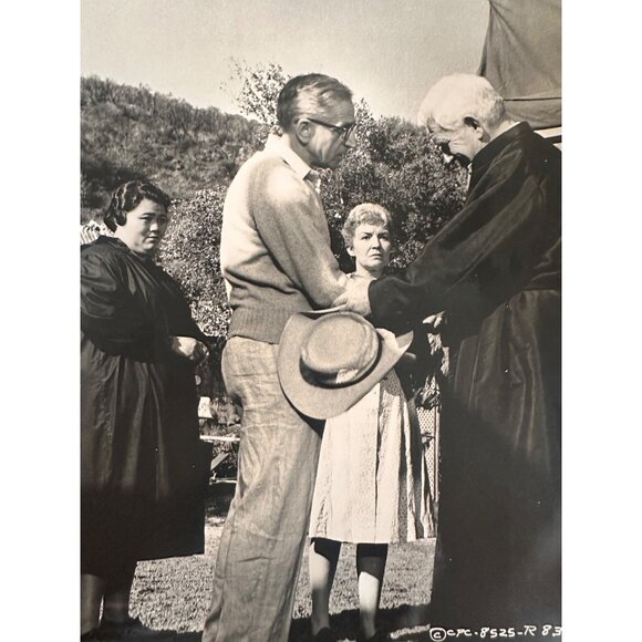 Vintage 1961 "The Devil At 4 OClock" Movie Still Featuring Martin Brandt Cathy L - Picture 1 of 14
